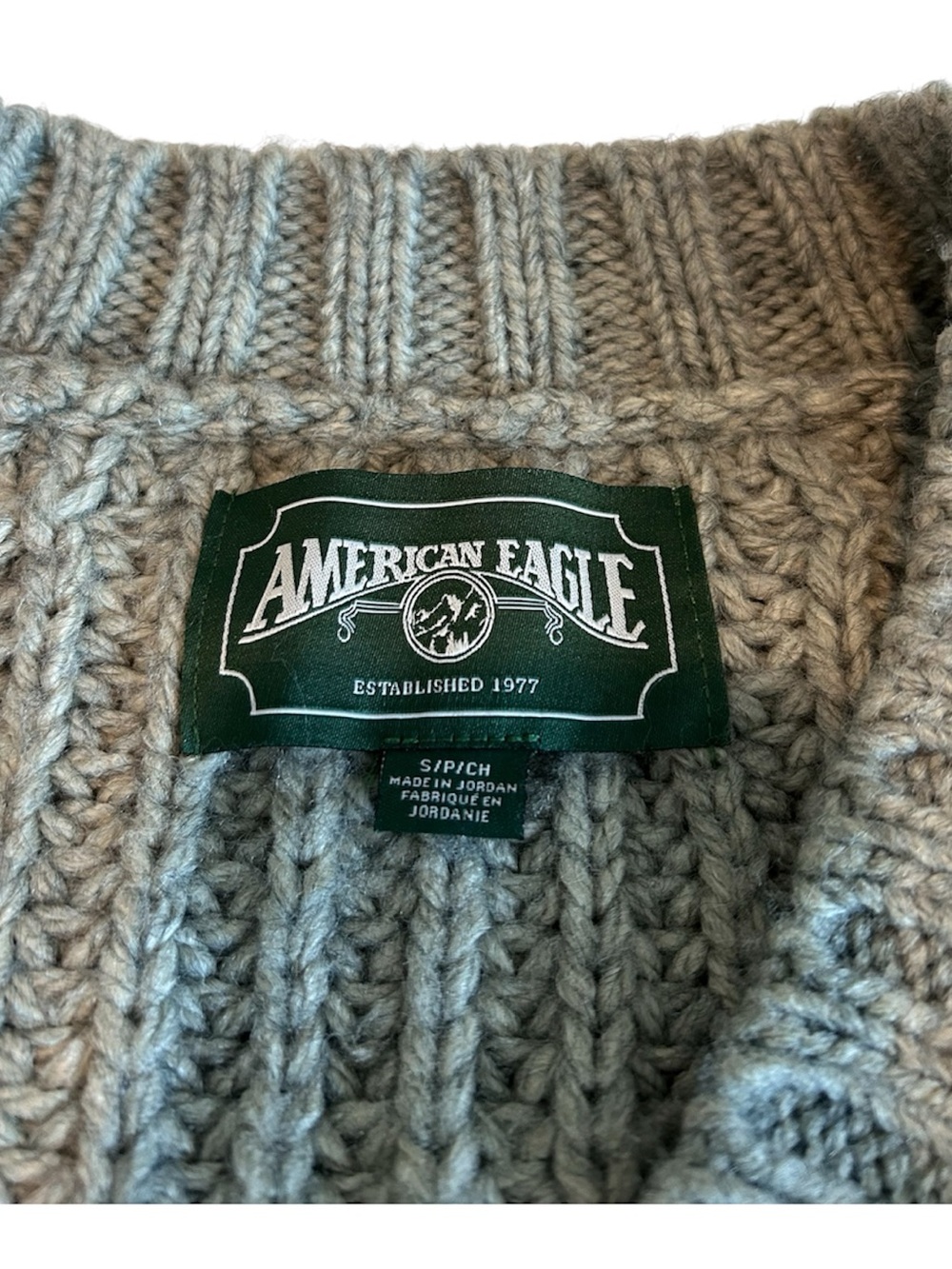 American Eagle Outfitters V-Neck Chunky Knit Sweater - Picture 5 of 7